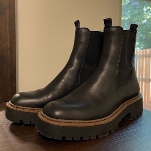 Sam Edelman Laguna Chelsea Boot 8.5
